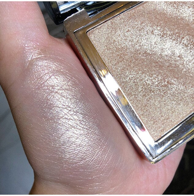 HOJO Glistening Highlighter Glow Makeup Palette